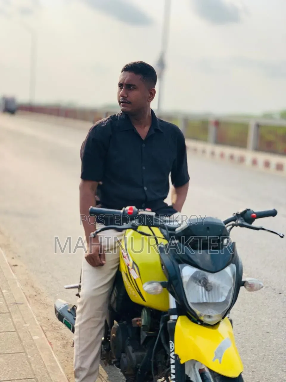 ইয়ামাহা ফেজার ভি১ ২০১১ হলুদ