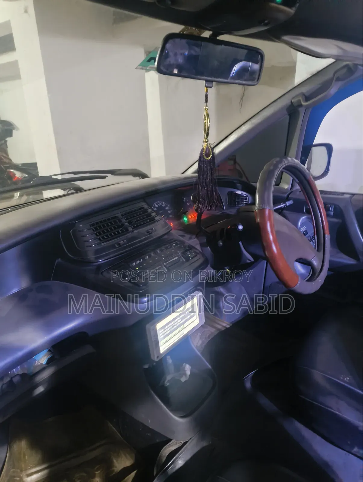 Toyota Estima 1996 Silver