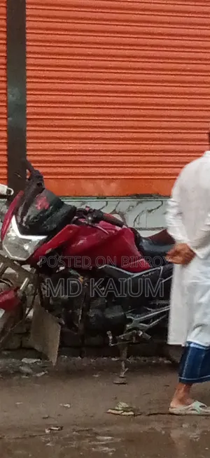 হিরো হাংক ২০১৪ রেড