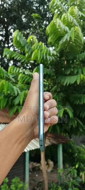 রিয়েলমি ৫ ১২৮ জিবি ব্লু