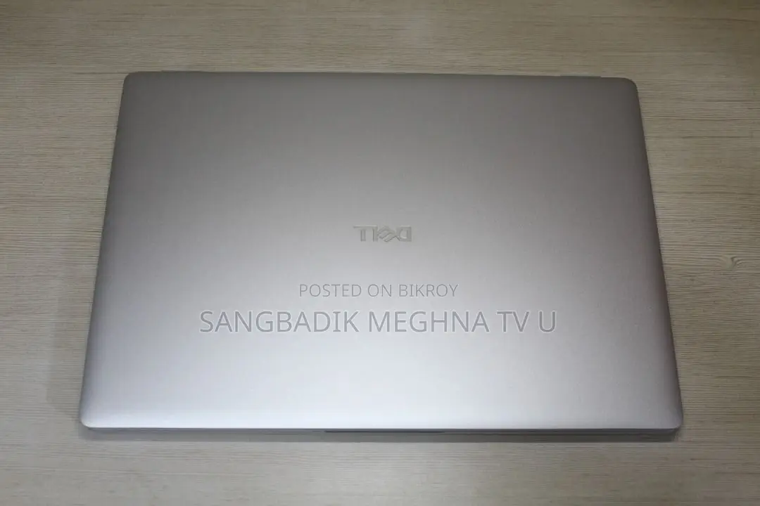 Laptop Dell 3GB Intel SSD 256GB