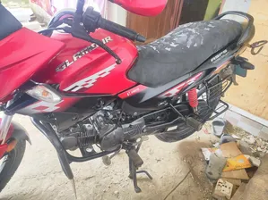 হিরো গ্লামার ২০২২ রেড