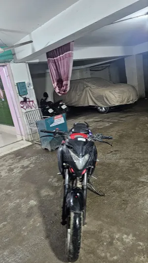 বাজাজ পালসার এনএস ১৬০ ২০১৬ অরেঞ্জ