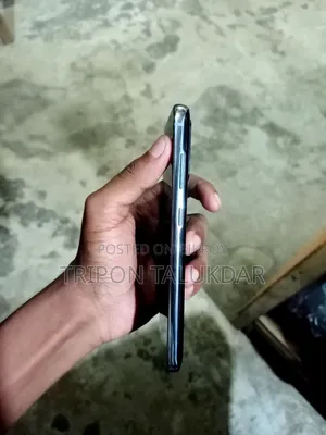 স্যামসাং গ্যালাক্সি এস২০ ৫জি ইউডব্লিউ ১২৮ জিবি ব্ল্যাক