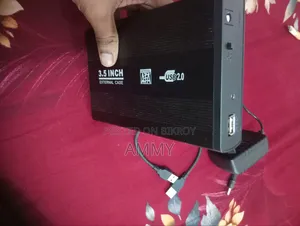 তোশিবা ১টিবি ডেস্কটপ এইচডিডি (DT01ACA100) + ৩.৫" ইউএসবি এক্সটার্নাল এনক্লোজার