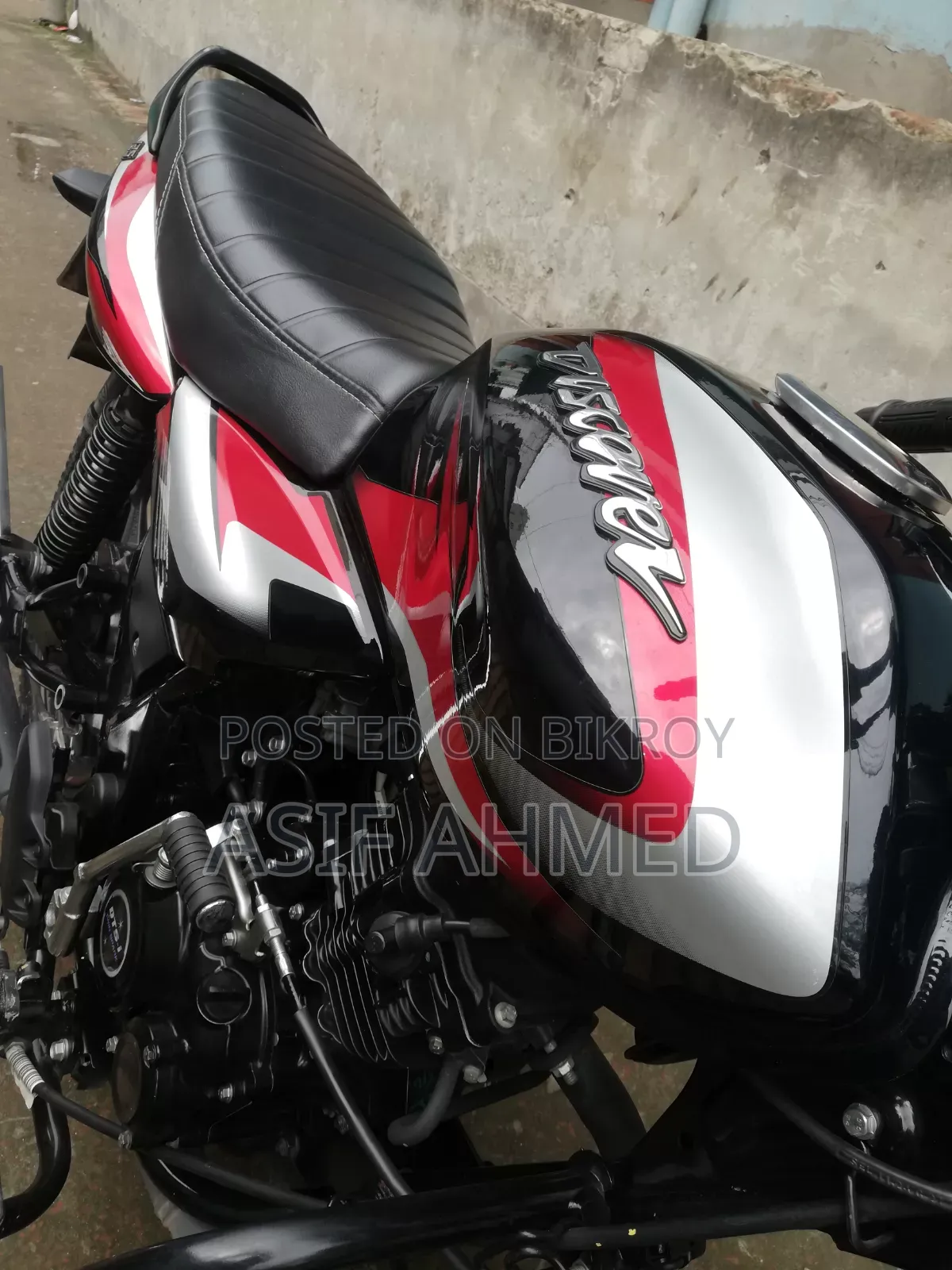 Bajaj Discover 125 2024 Black