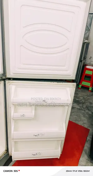 A 16.5 cubic feet Walton fridge will be sold