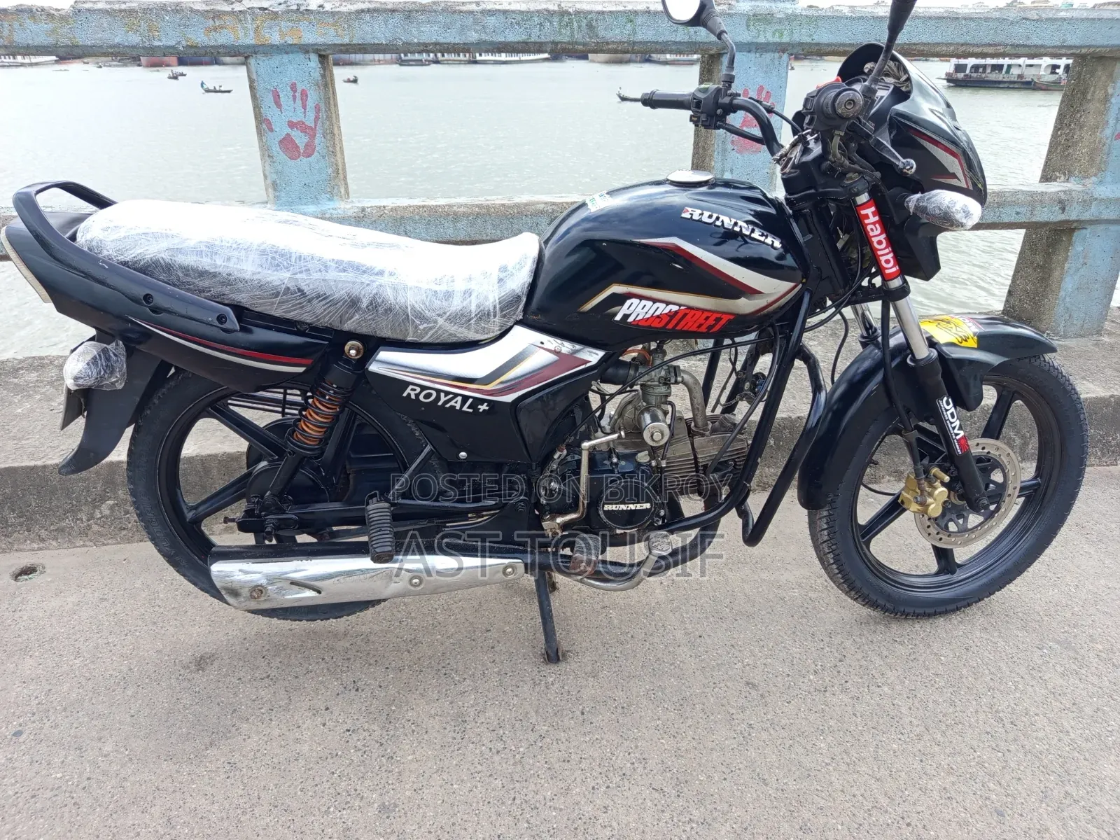 রয়েল মোটরসাইকেল ২০১৮ ব্ল্যাক