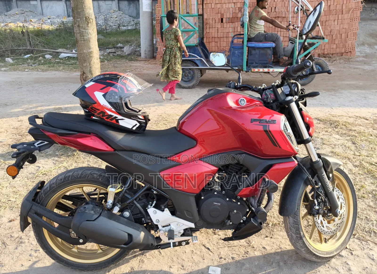 Yamaha FZS V4 2025 Red