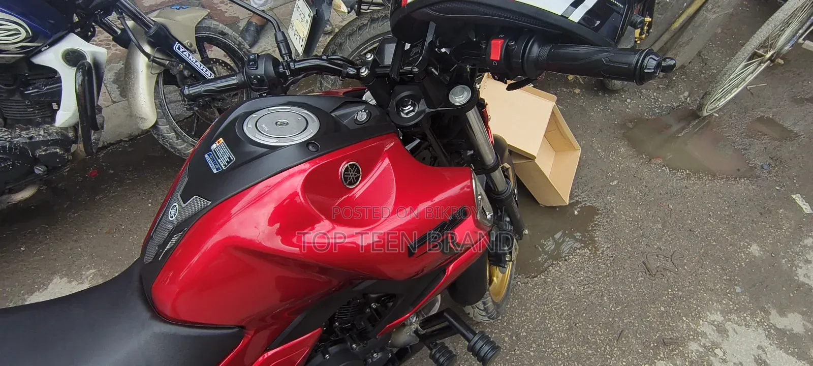 Yamaha FZS V4 2025 Red