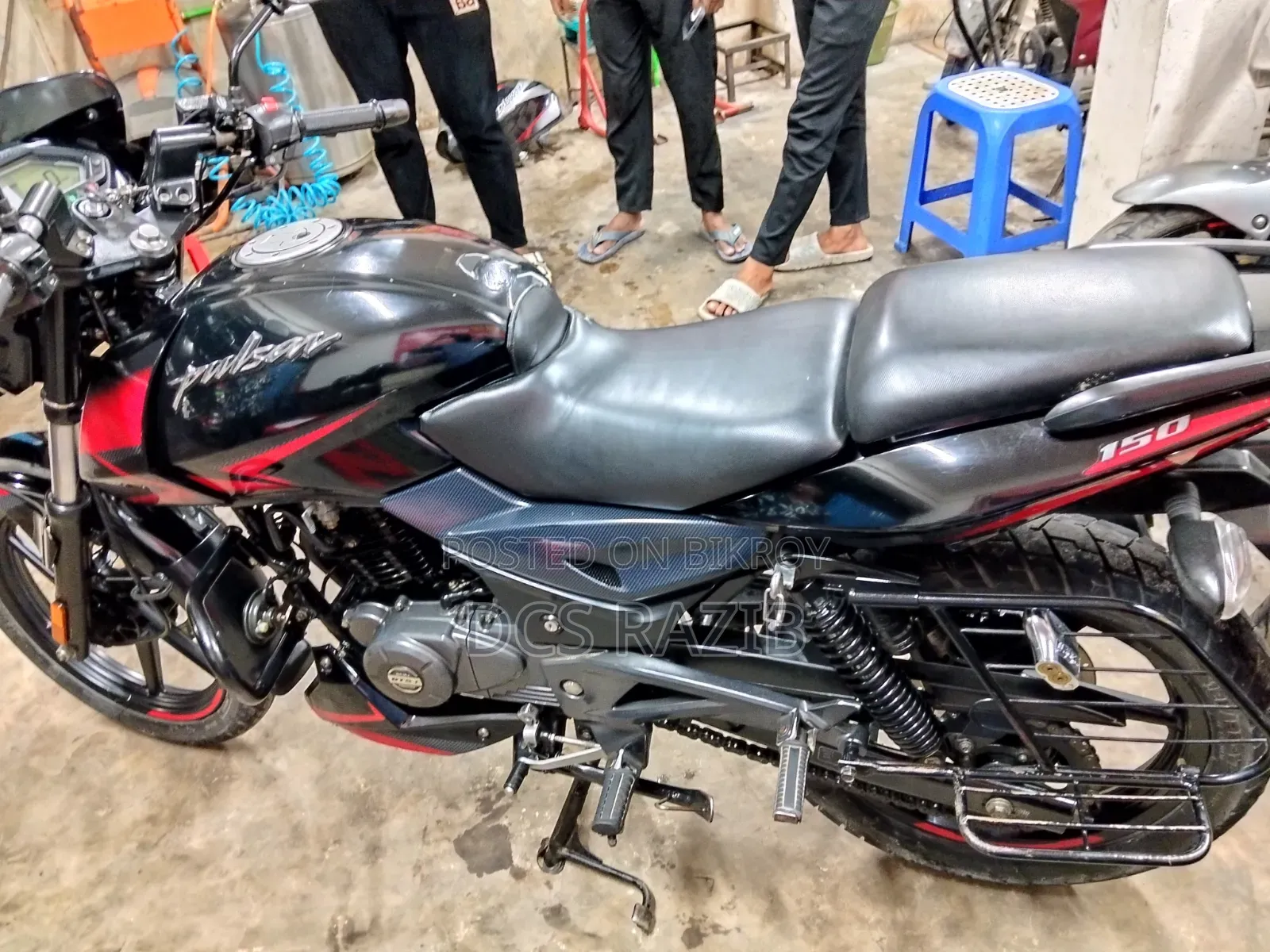 Bajaj Pulsar 150 2021 Red