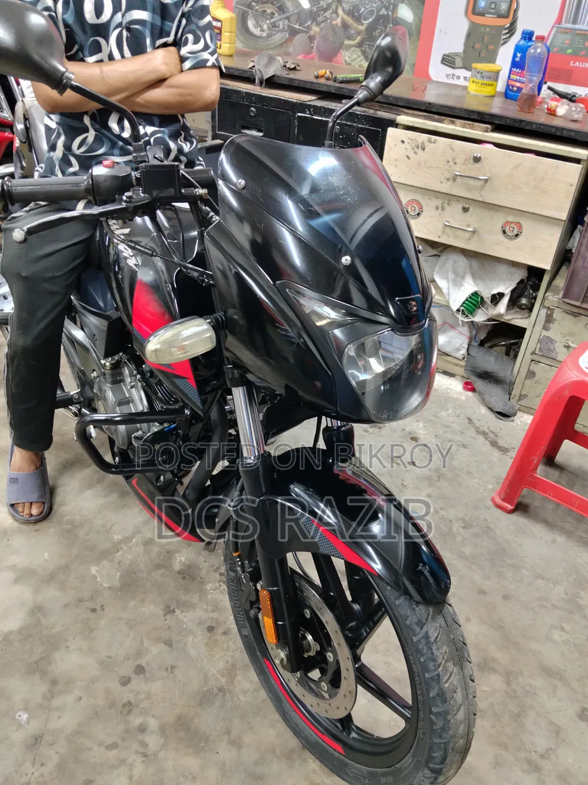 Bajaj Pulsar 150 2021 Red