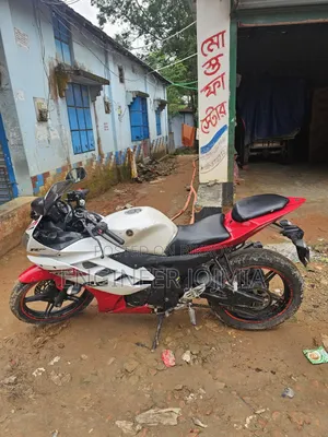Yamaha R15 V3 2019 White