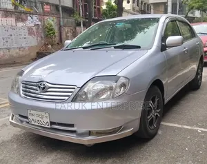 টয়োটা করোলা ২০২১ রূপালী