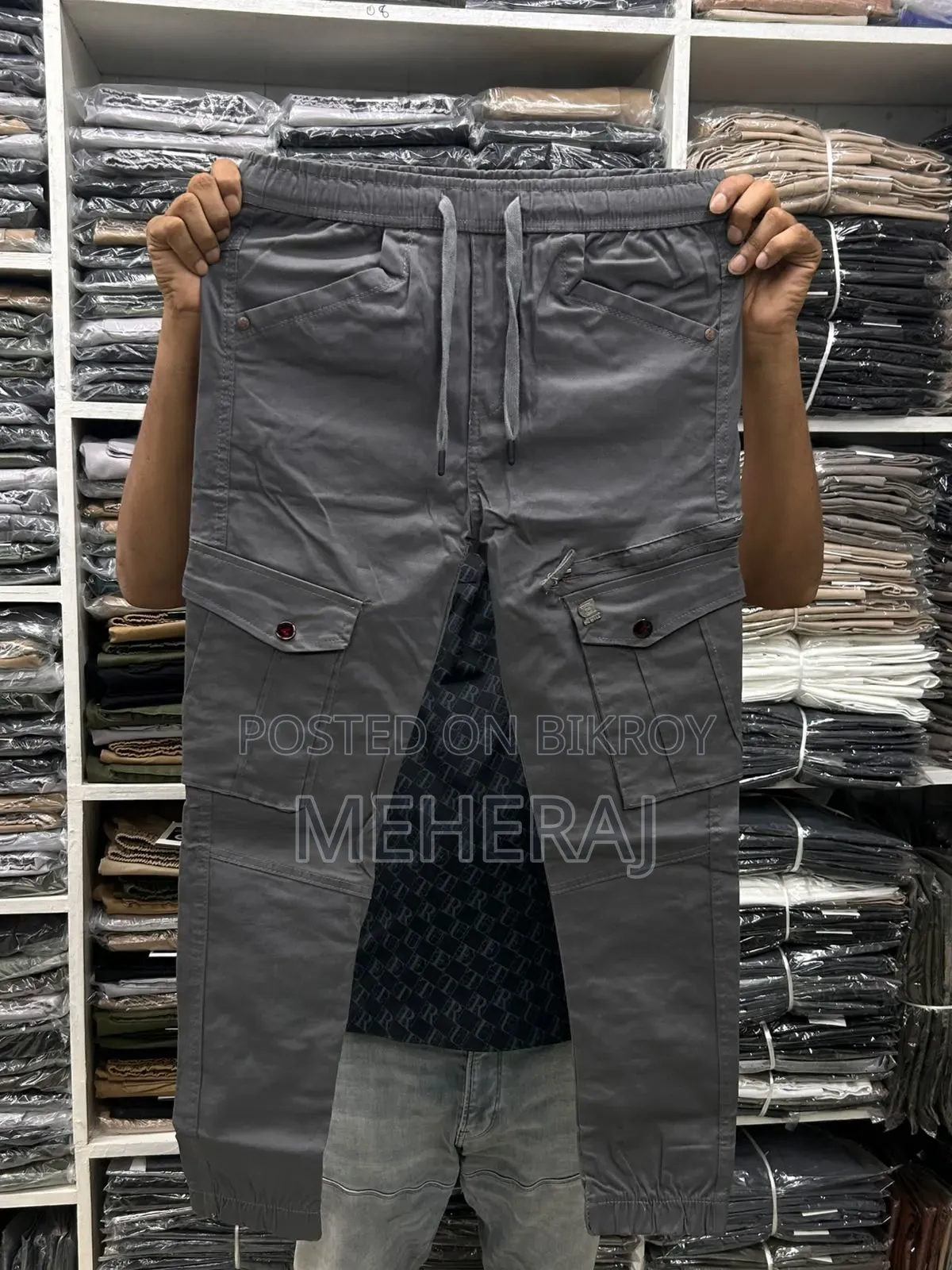 6 Pocket Mobile Pant