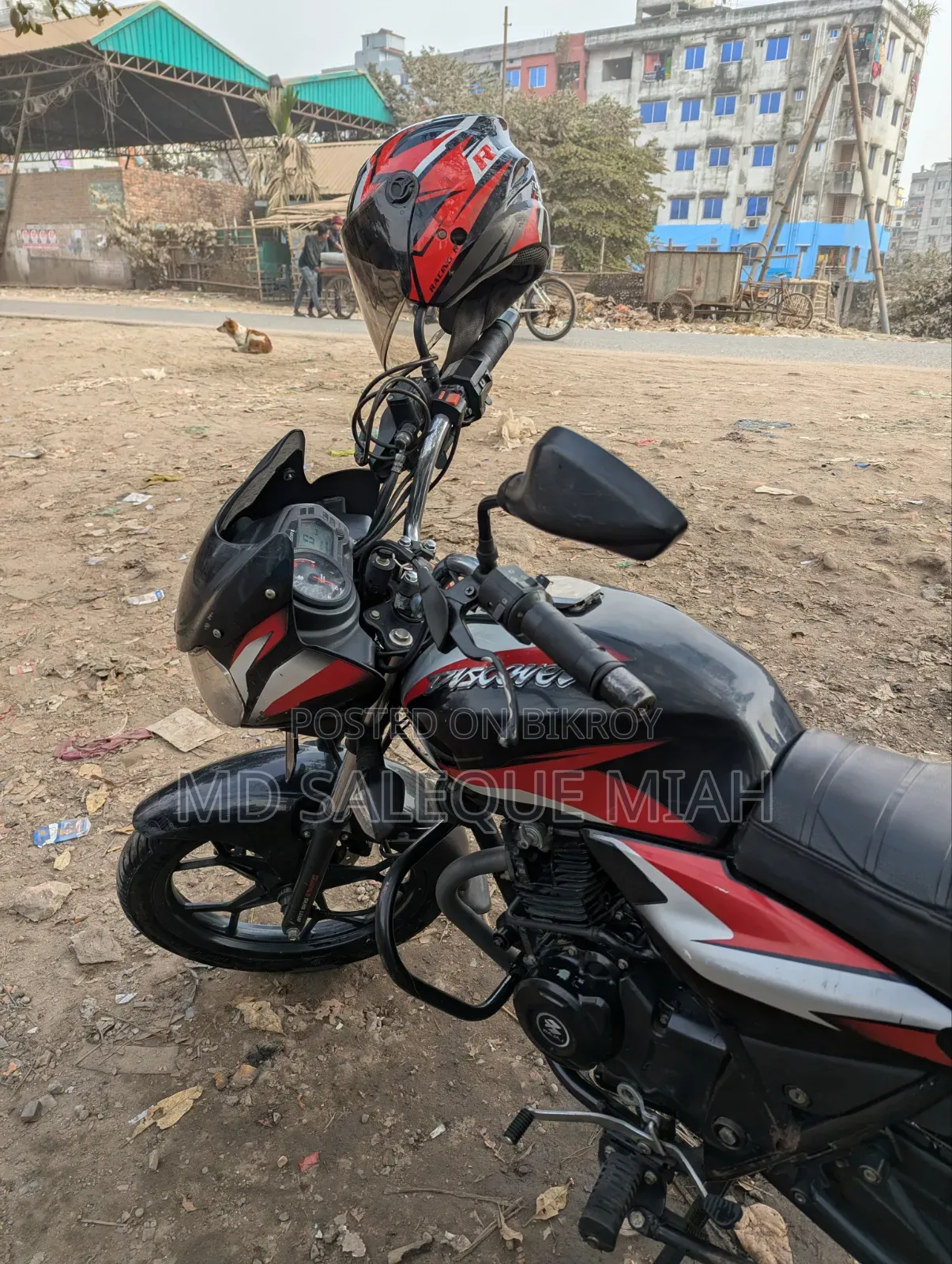 বাজাজ ডিসকভার ১২৫ ২০২২ ব্ল্যাক