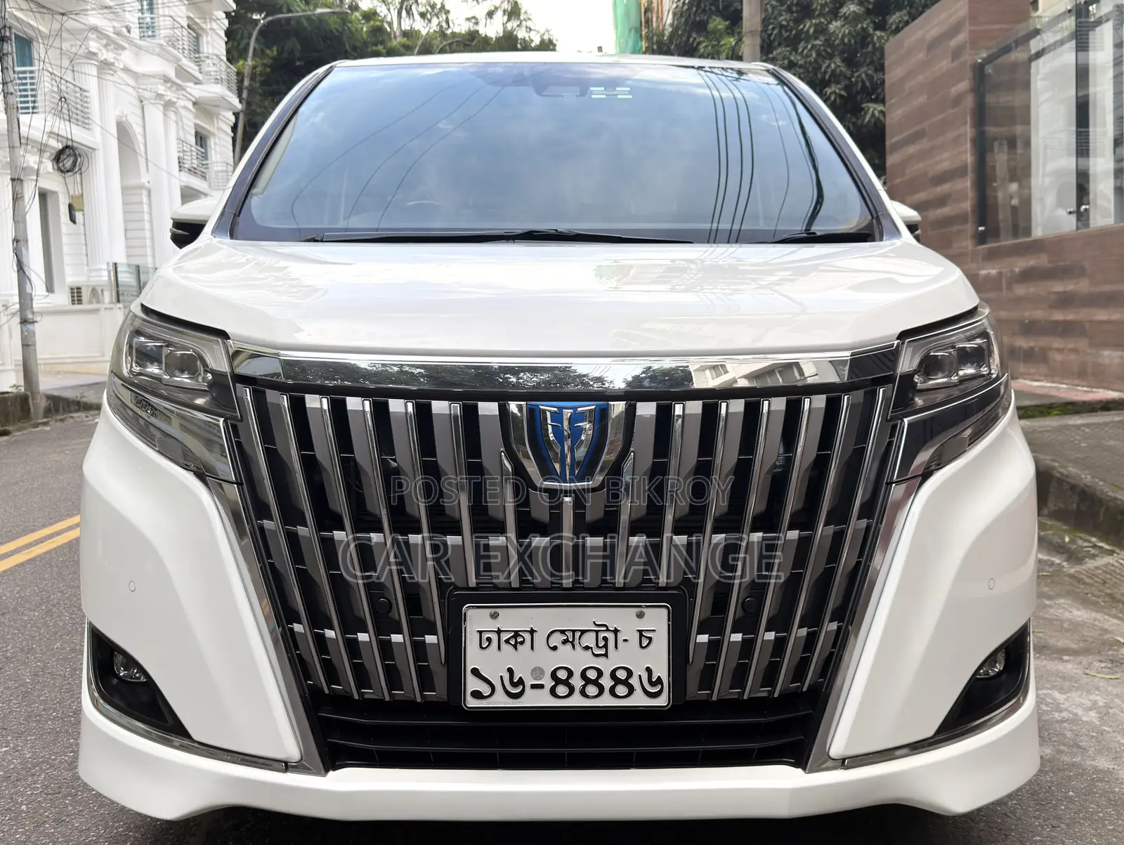 Toyota Esquire 1.8 FWD Hybrid (7 seater) 2019 Pearl