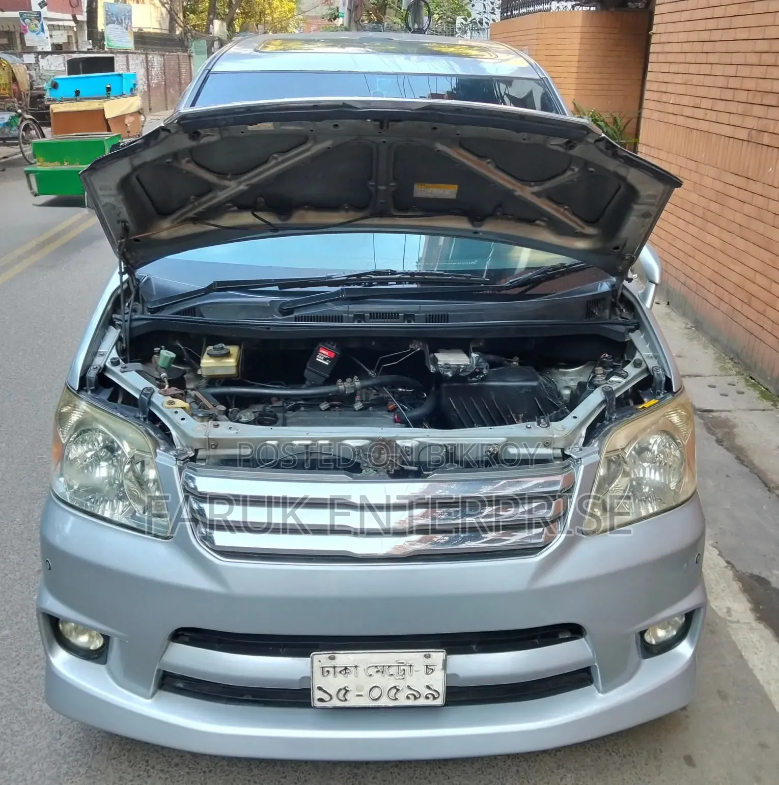 Toyota Noah 2006 Silver
