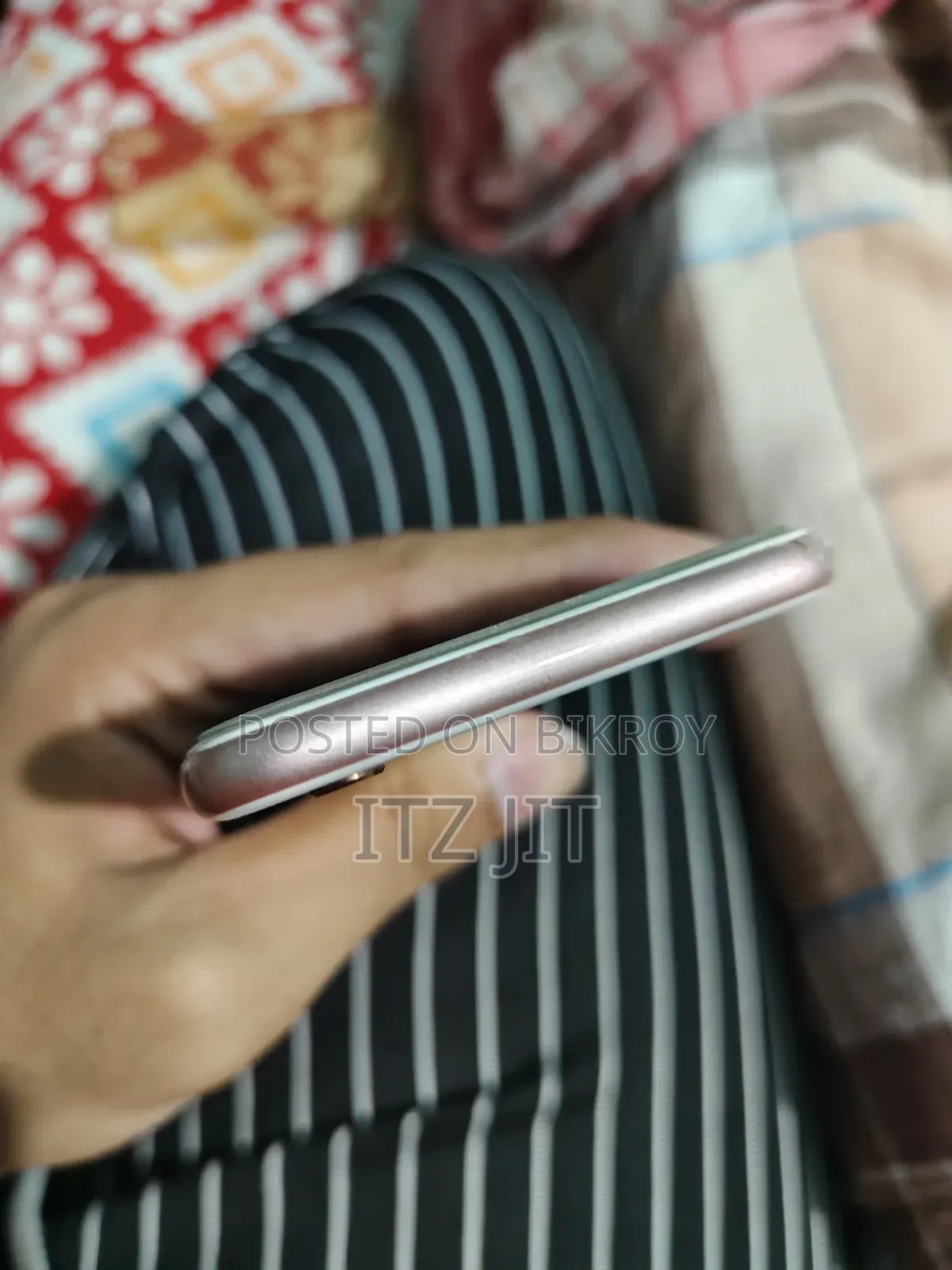 New Apple iPhone 6s 32 GB Rose Gold