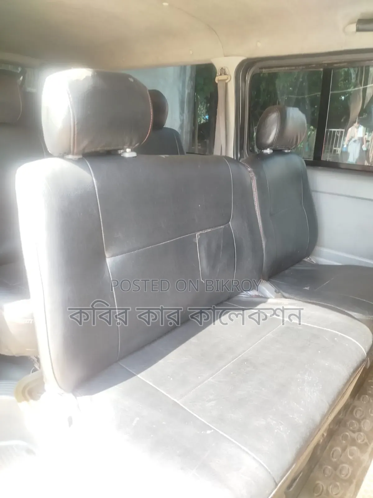 Toyota HiAce 2010 Black