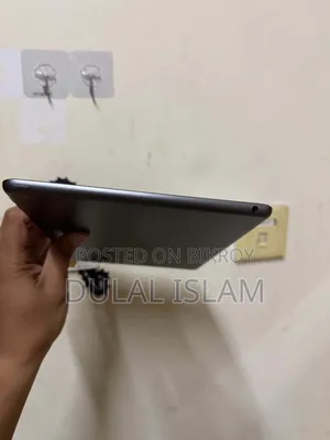 অ্যাপল আইপ্যাড ৯.৭ ৬৪ জিবি গ্রে