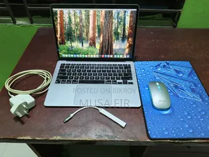 ল্যাপটপ অ্যাপল ম্যাকবুক এয়ার ২০২০ এম১ ৮জিবি ইন্টেল কোর আই৫ এসএসডি ২৫৬জিবি