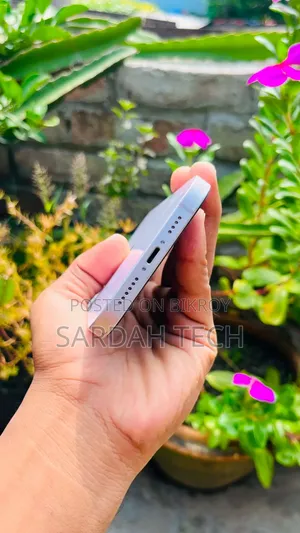 অ্যাপল আইফোন ১৪ প্লাস ১২৮ জিবি হোয়াইট