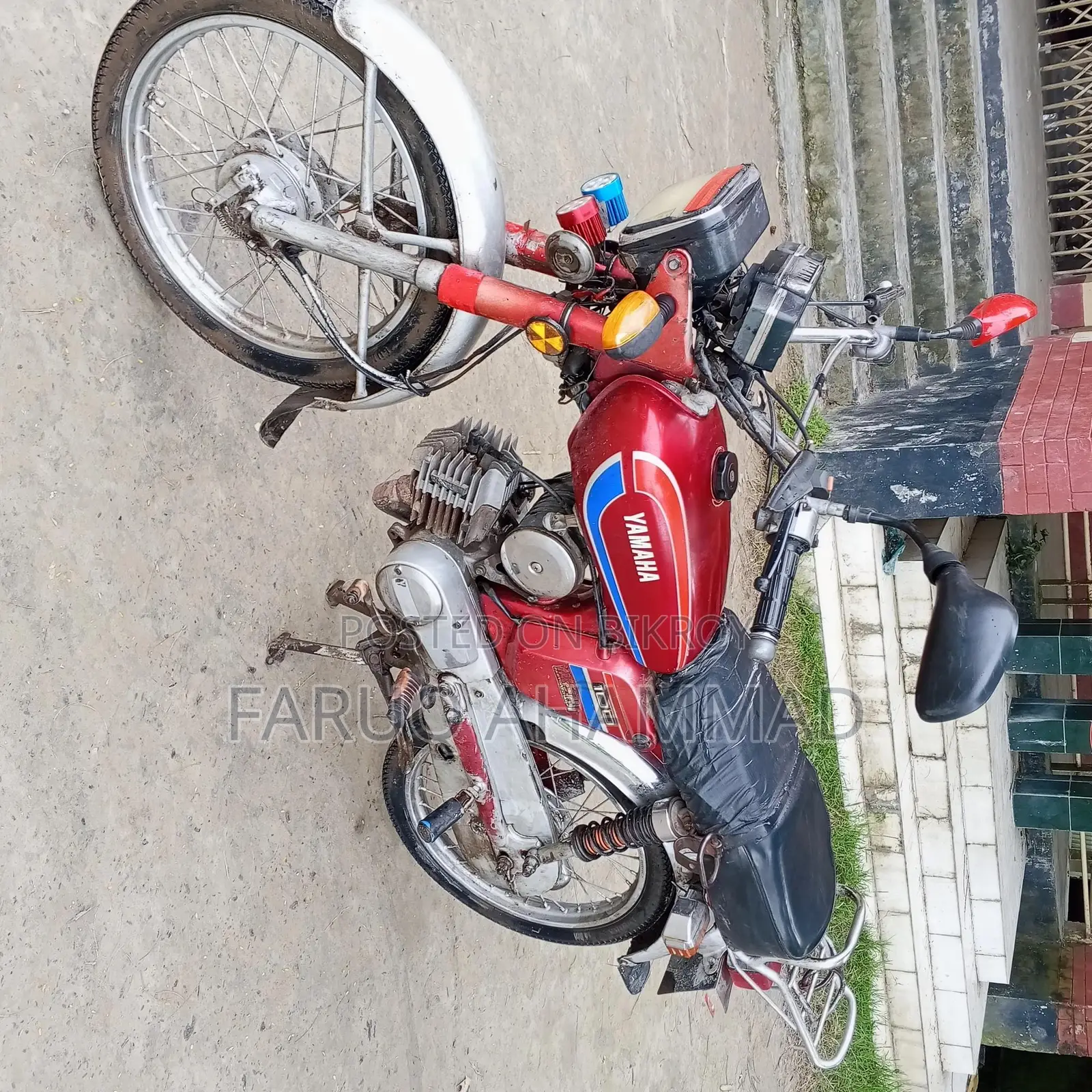 Yamaha YBR 2000 Red