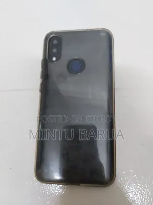 মোবাইল ফোন ৩২ জিবি রেড
