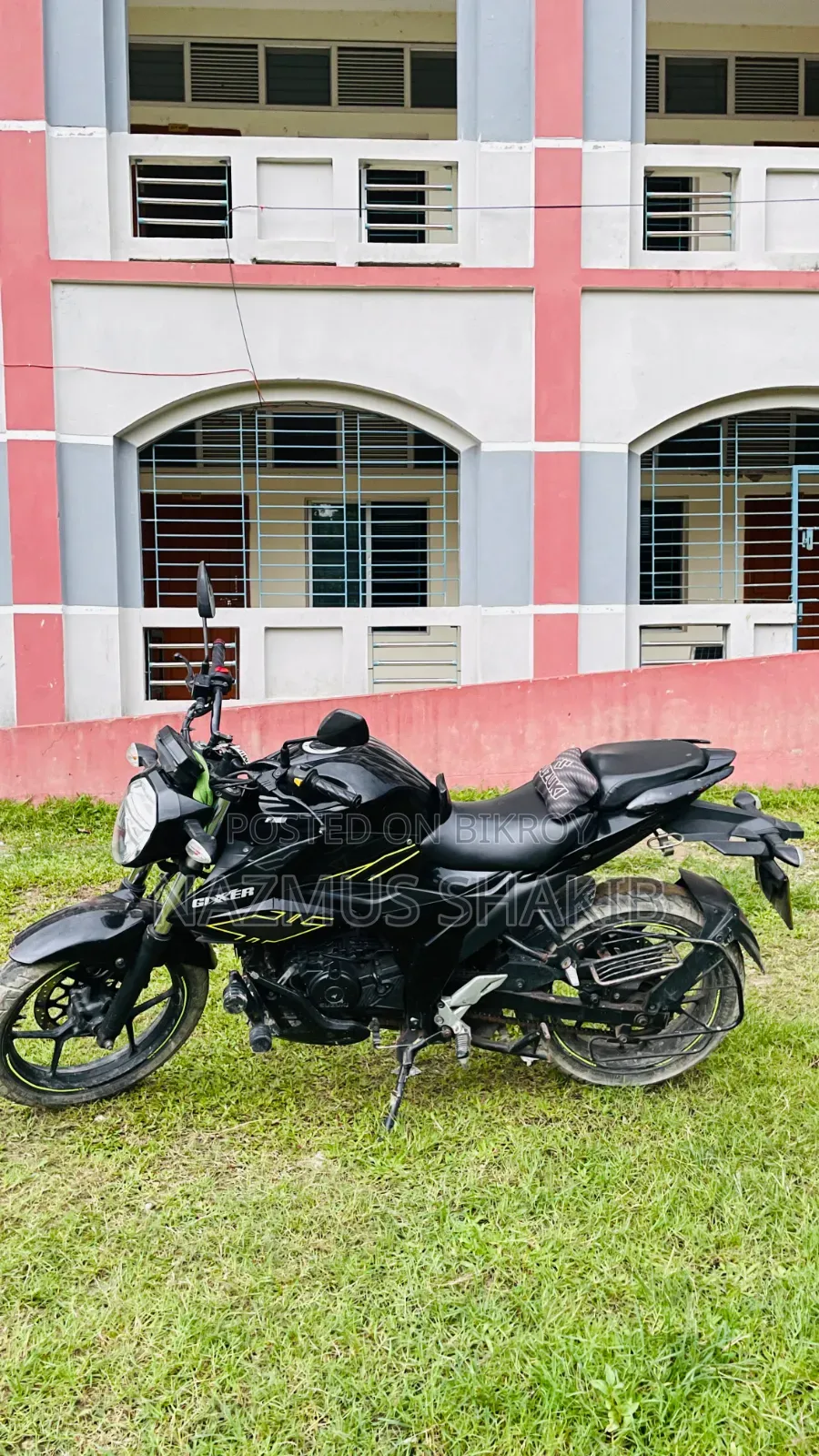 সুজুকি জিক্সার ২০২৩ কালো