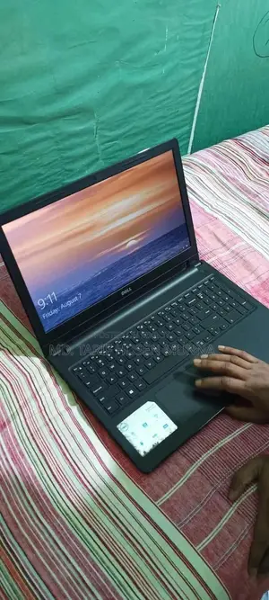 ল্যাপটপ ডেল ইন্সপায়রন ১৫ ৪জিবি ইন্টেল কোর আই৫ এইচডিডি ১টিবি