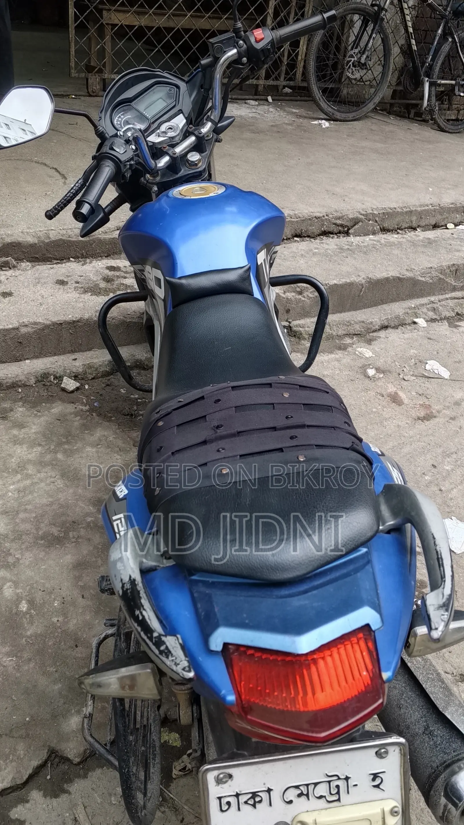রানার টার্বো ১২৫ ২০২২ নীল