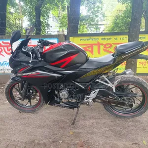 হোন্ডা সিবিআর ২০১৮ ব্ল্যাক