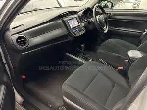 Toyota Axio 2021 Silver