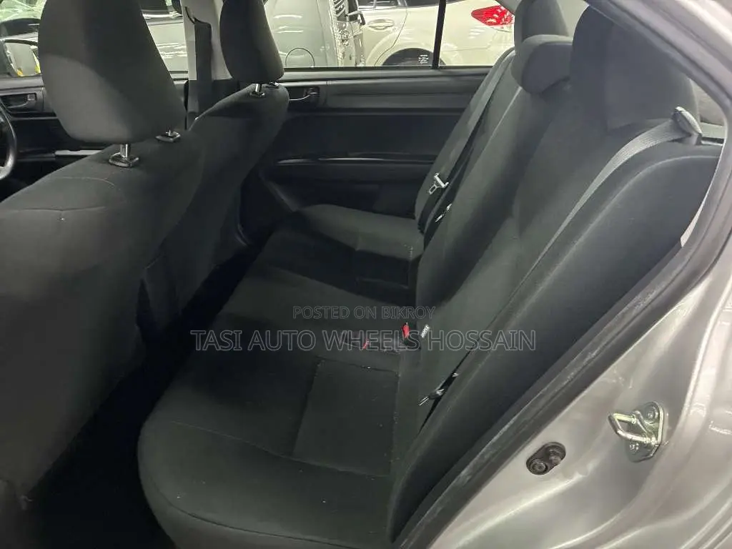 Toyota Axio 2021 Silver