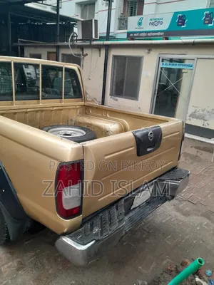 নিসান ডাবলক্যাব ২০০৬ গোল্ড