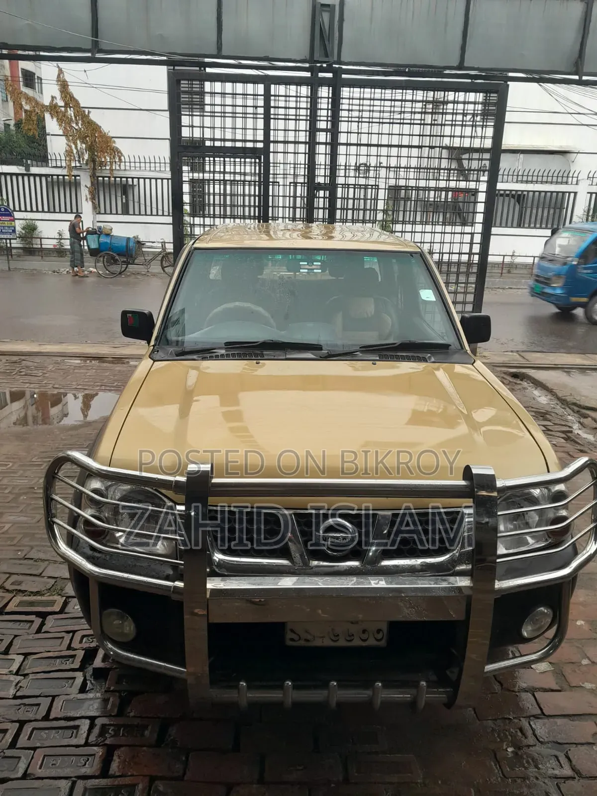 নিসান ডাবলক্যাব ২০০৬ গোল্ড