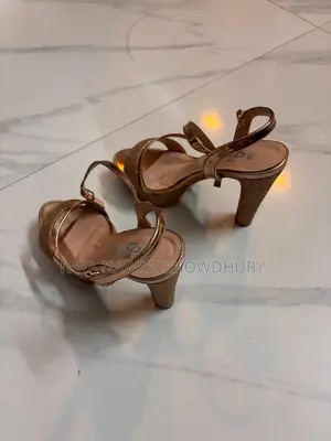 Exclusive Sparkly Heels/ Fashion Shoes