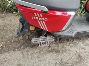 রেভ্যু এ১২-এস ২০২৫ রেড