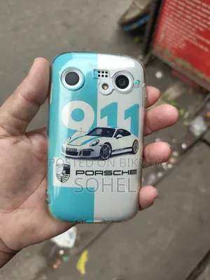 মোবাইল ফোন ১২৮ জিবি সাদা