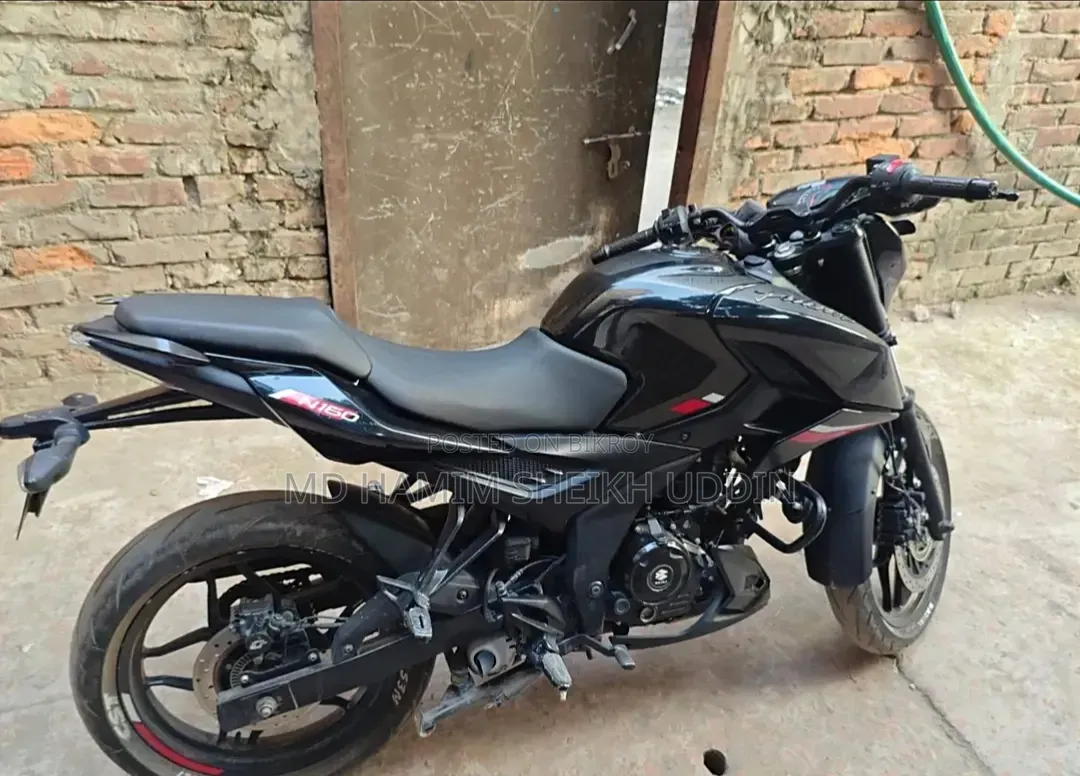Bajaj Pulsar N160 2023 Black