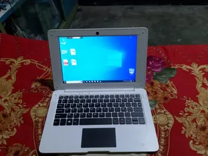 Laptop 2GB Intel Atom SSD 32GB