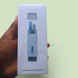 ৭ ইন ১ ডেস্ক ক্লিনিং কিট।