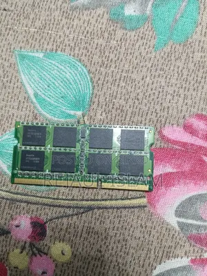 ল্যাপটপ ৪ জিবি RAM