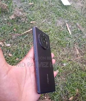 রিয়েলমি ১১ প্রো ১২৮ জিবি ব্ল্যাক