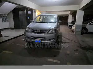 Toyota Avanza 2010 Silver