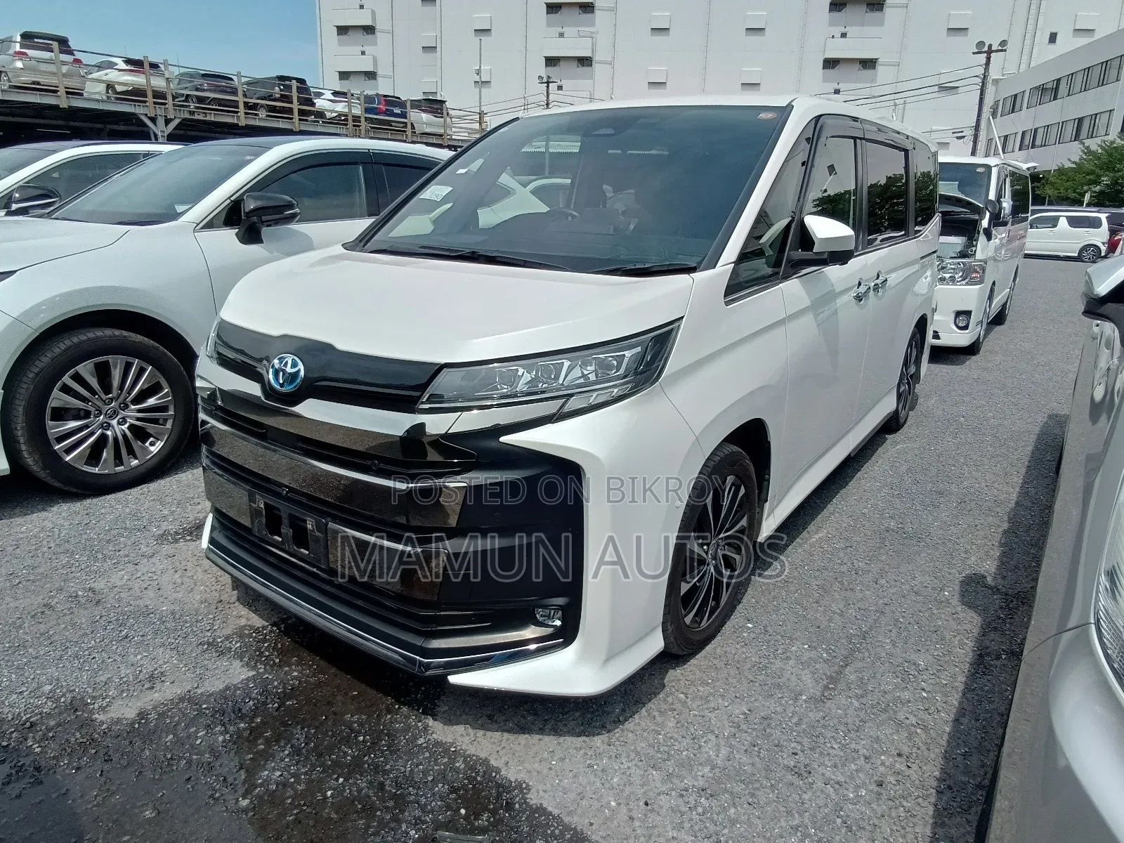 Toyota Noah 2022 Pearl