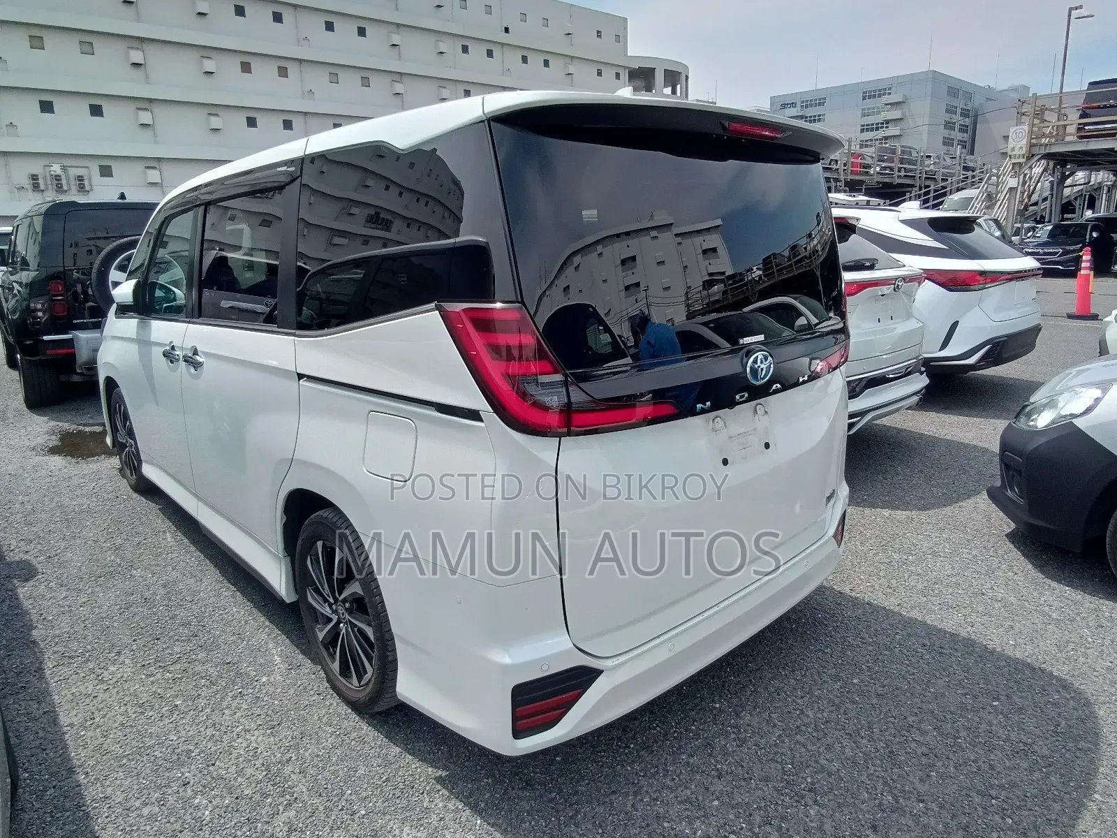 Toyota Noah 2022 Pearl