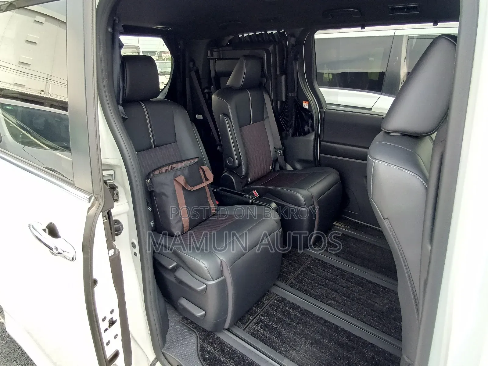 Toyota Noah 2022 Pearl
