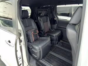 Toyota Noah 2022 Pearl
